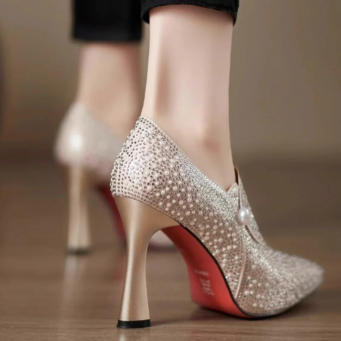 Sandália Carmen- Elegância, Charme e Sofisticação