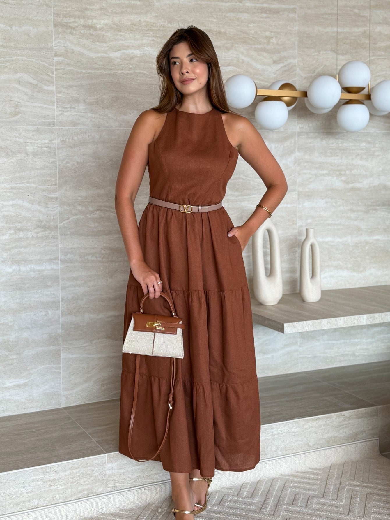 Vestido de Linho Sofia- A Combinação perfeita entre estilo e conforto