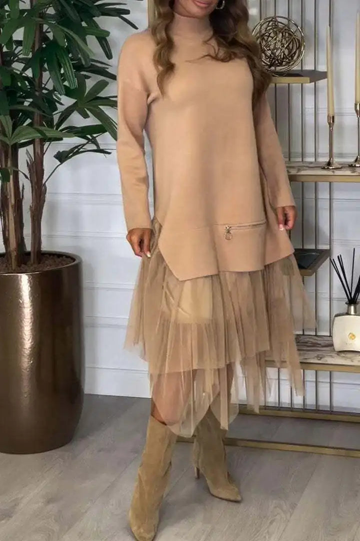 Vestido Mariana Com Detalhes Em Tule- Valoriza a feminilidade e traz charme Ășnico ao seu visual.