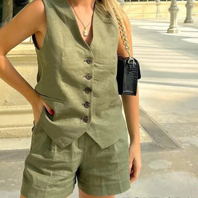 Conjunto Feminino Carolina em Alfaiataria - Colete e Shorts no Linho (Promoção Compre 1 Leve 2) +Frete Grátis