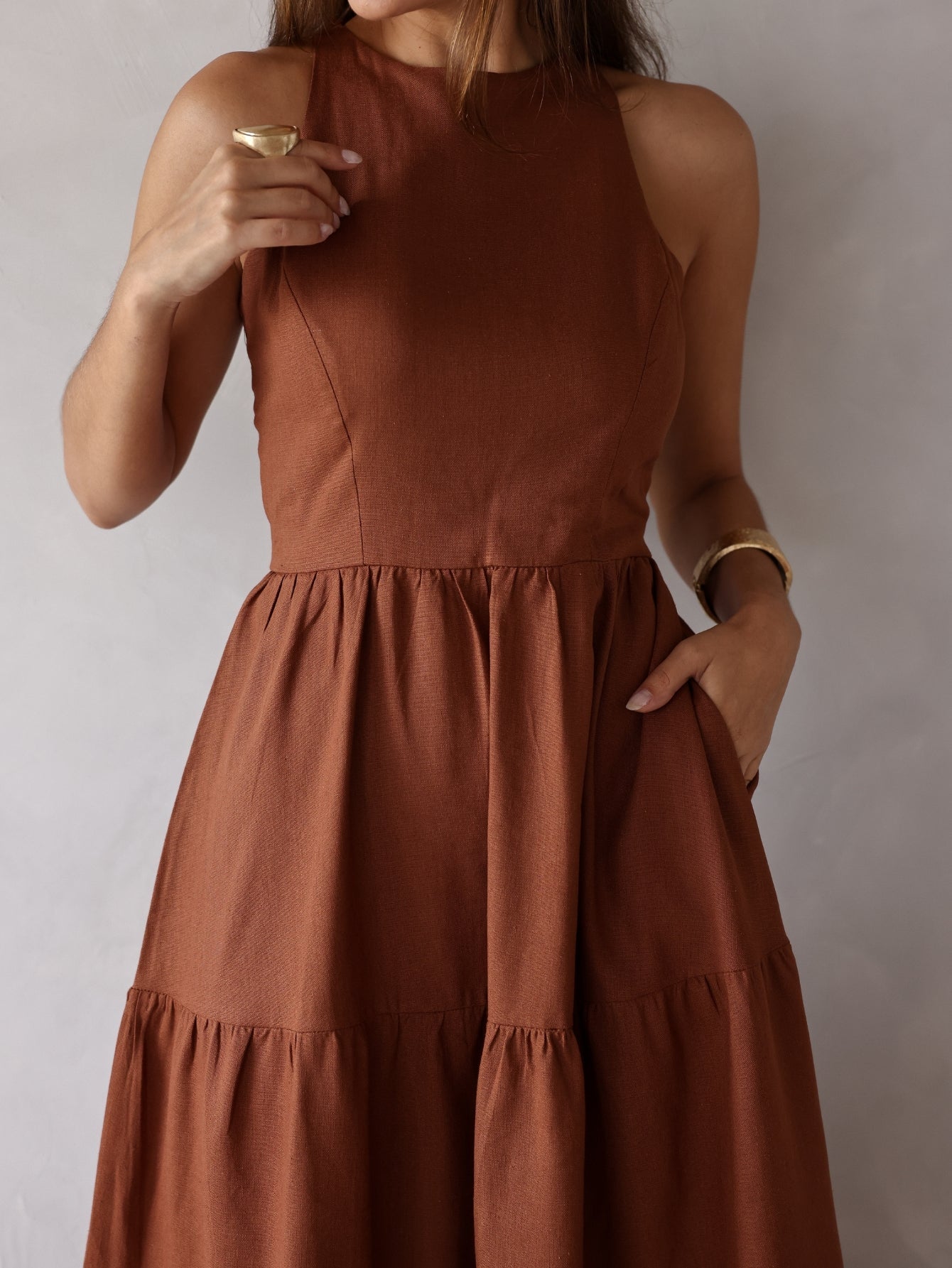 Vestido de Linho Sofia- A Combinação perfeita entre estilo e conforto