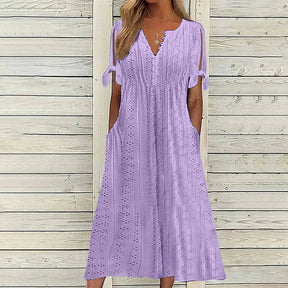 Encante- se com o Vestido de Renda Luísa - Perfeito para dias quentes, encontros especiais ou passeios ao ar livre