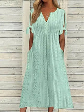Encante- se com o Vestido de Renda Luísa - Perfeito para dias quentes, encontros especiais ou passeios ao ar livre