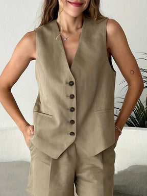 Conjunto Feminino Carolina em Alfaiataria - Colete e Shorts no Linho (Promoção Compre 1 Leve 2) +Frete Grátis