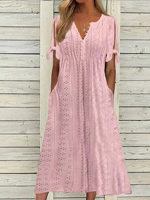 Encante- se com o Vestido de Renda Luísa - Perfeito para dias quentes, encontros especiais ou passeios ao ar livre