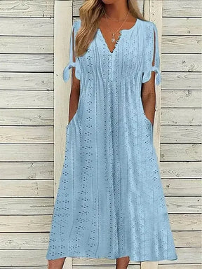 Encante- se com o Vestido de Renda Luísa - Perfeito para dias quentes, encontros especiais ou passeios ao ar livre